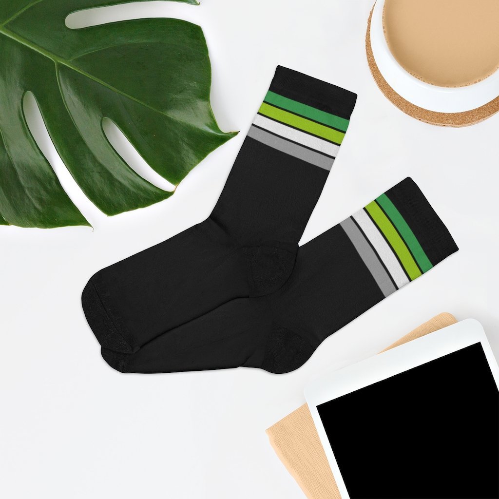 Aromantic Flag Socks - black - On Trend Shirts